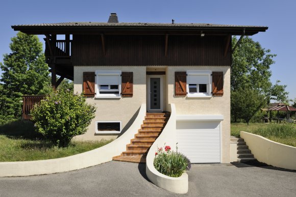 Pose d'une porte de garage enroulable à Saint-Symphorien-d'Ozon et sa région.