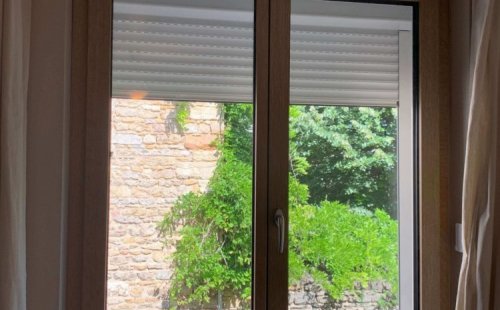 Pose et installation de fenêtres en BOIS et ALUMINIUM à Saint-Pierre-de-Chandieu