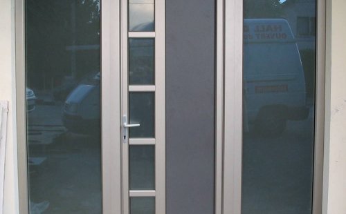 Pose de porte d'entrée PVC à Saint-Symphorien-d'Ozon et sa région