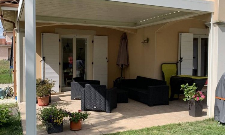 Pose de pergolas bioclimatiques STELLA à Saint-Symphorien-d'Ozon et sa région